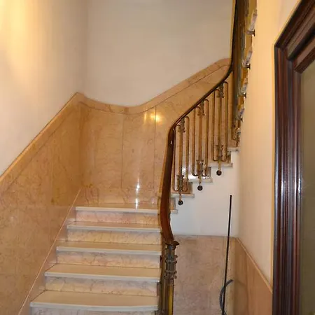Rua 3*